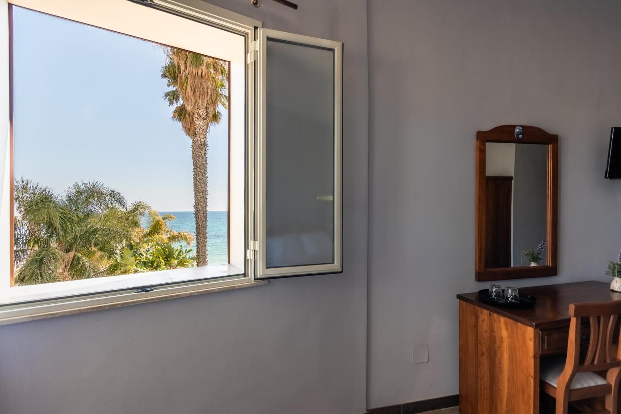 B&B La Terrazza Sul Mare Avola Ngoại thất bức ảnh